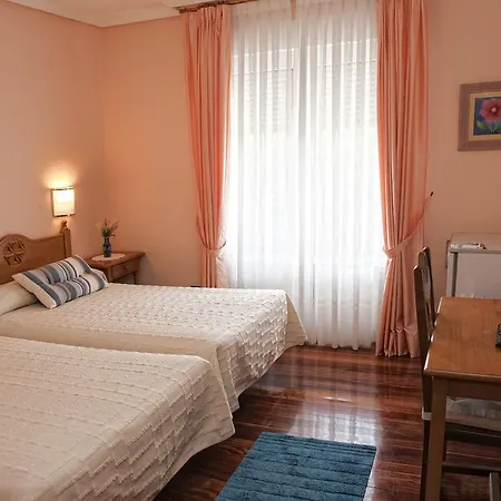 Txaraka Hotel 2*