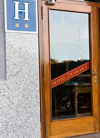Hotel Txaraka 2*
