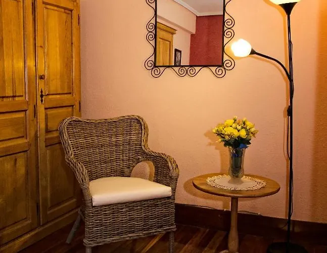 Hotel Txaraka Bermeo