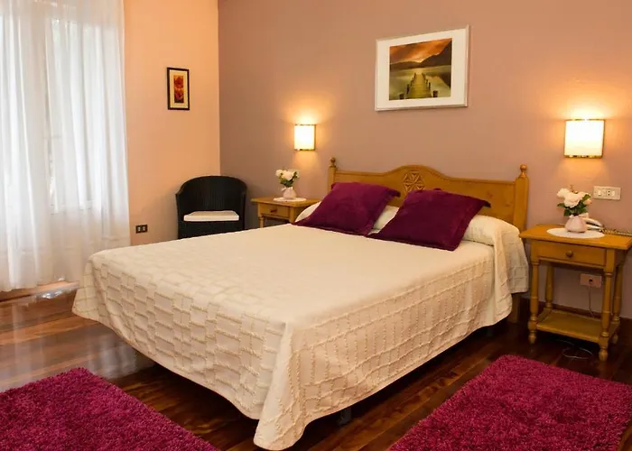 Hotel Txaraka Bermeo