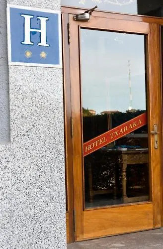 Hotel Txaraka 2*